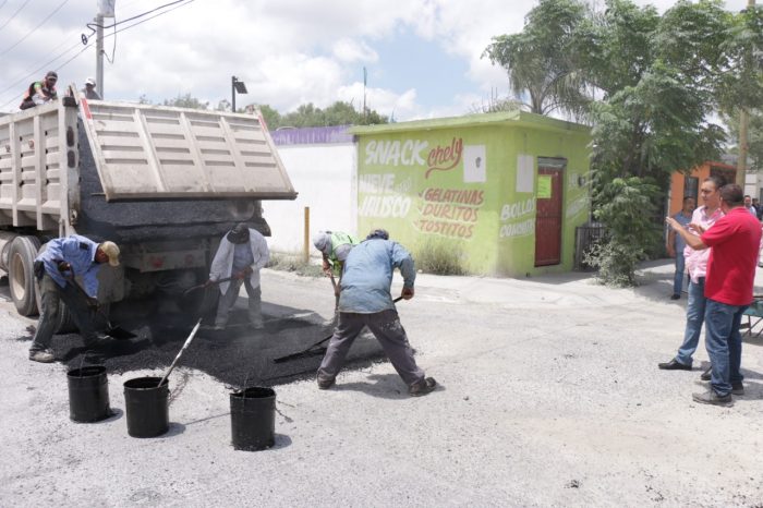 Continúa Juárez con trabajos de bacheo