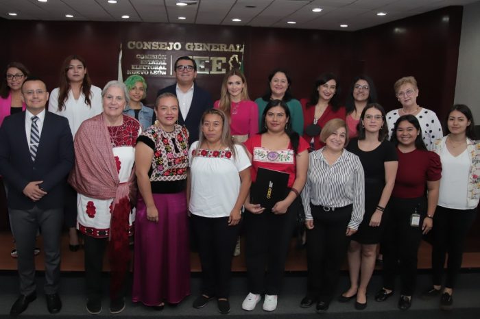 Comparten mujeres indígenas sus experiencias en política