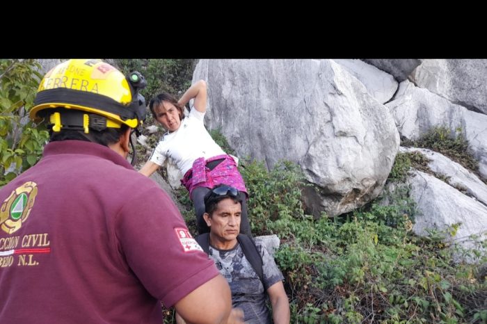 Con apoyo de drones rescatan a pareja extraviada en Cerro del Topo