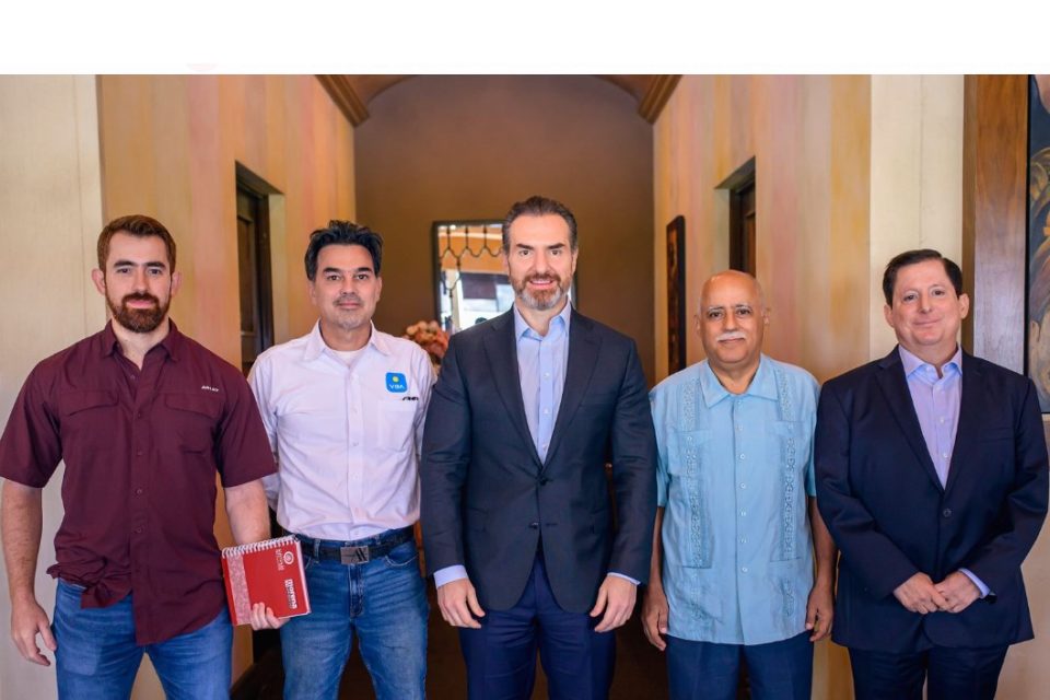 Se reúne Adrián de la Garza con 4 de los excandidatos a la alcaldía de Monterrey