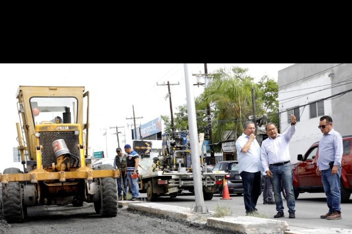 REFUERZA ESCOBEDO TRABAJOS PARA TRANSFORMAR VIALIDADES