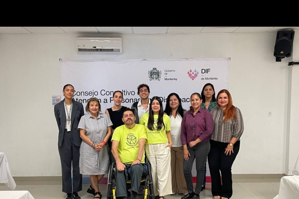 Capacitarán a servidores públicos de Monterrey en atención a personas con discapacidad