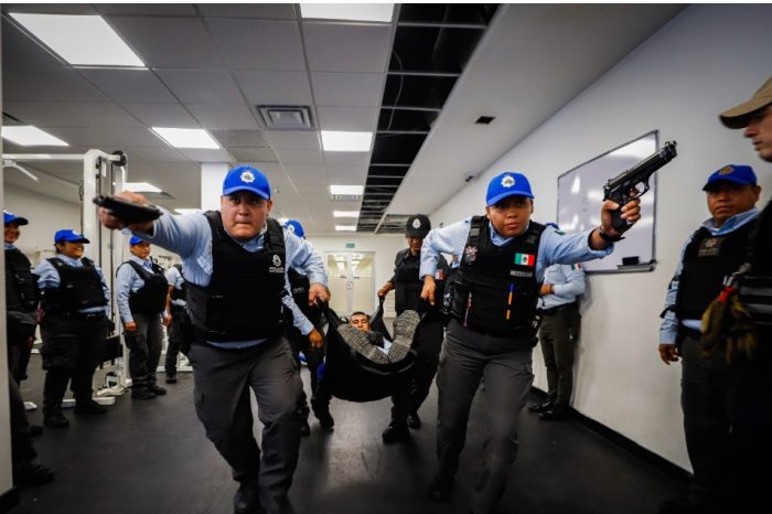 Concluye Policía de Monterrey curso de primeros auxilios en combate