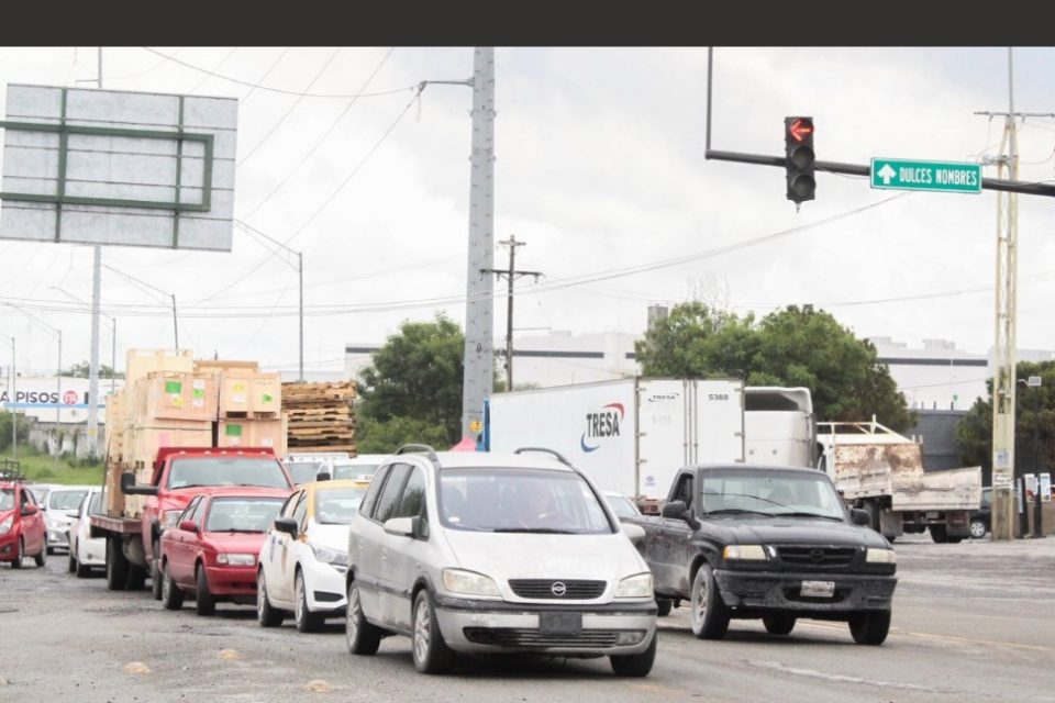 URGE CÉSAR GARZA A MUNICIPIOS VECINOS Y ESTADO RESOLVER PROBLEMA VIAL EN RUIZ CORTINES Y DULCES NOMBRES