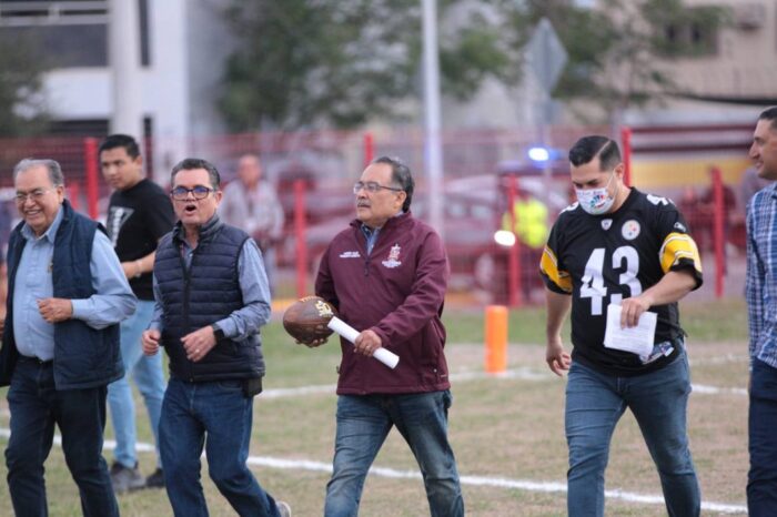 ANOTA ESCOBEDO 'TOUCHDOWN' AL DEPORTE,  INAUGURA CANCHA DE FÚTBOL AMERICANO